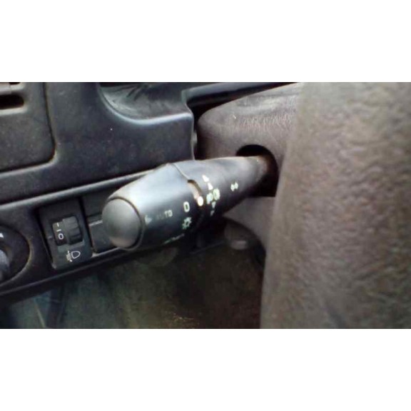 citroën xsara berlina del año 2001