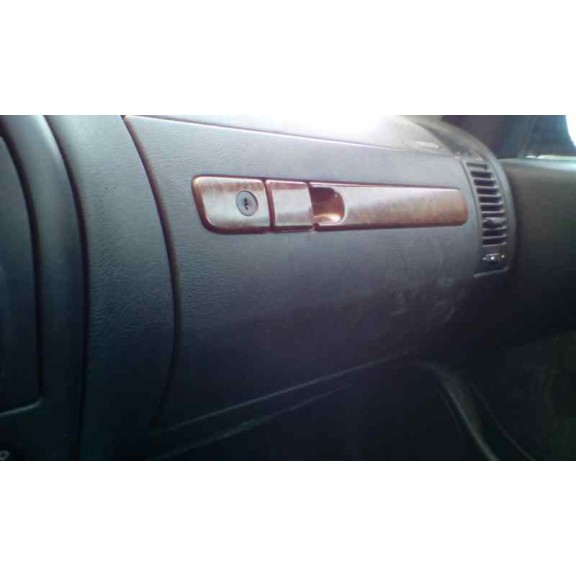 citroën xsara berlina del año 2001