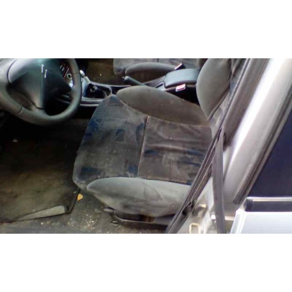 citroën xsara berlina del año 2001