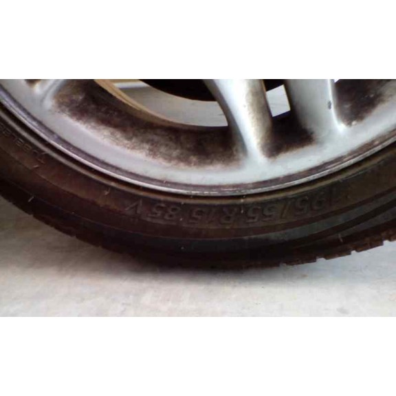 citroën xsara berlina del año 2001