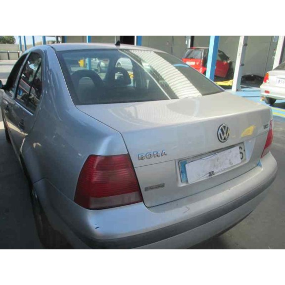 volkswagen bora berlina (1j2) del año 2001