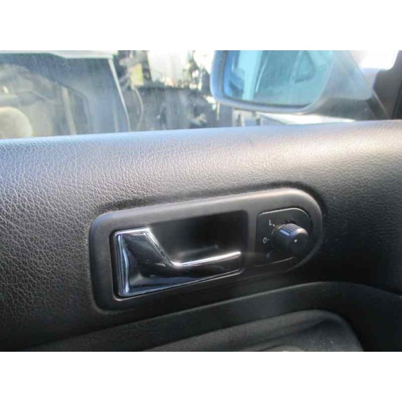 volkswagen bora berlina (1j2) del año 2001