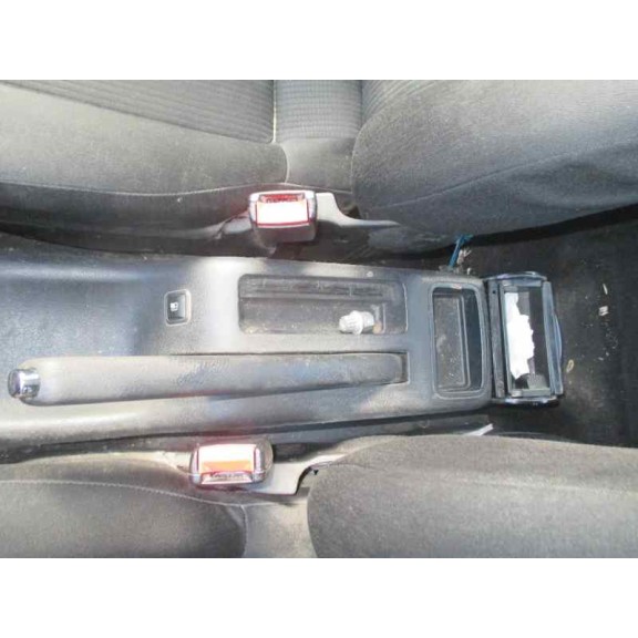 volkswagen bora berlina (1j2) del año 2001