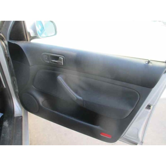 volkswagen bora berlina (1j2) del año 2001