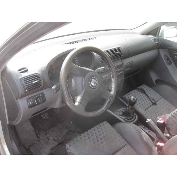 seat leon (1m1) del año 2001