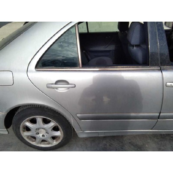 mercedes-benz clase e (w210) berlina diesel del año 2001