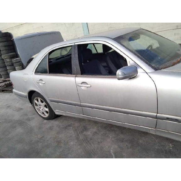 mercedes-benz clase e (w210) berlina diesel del año 2001