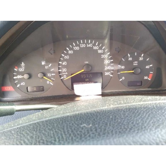 mercedes-benz clase e (w210) berlina diesel del año 2001