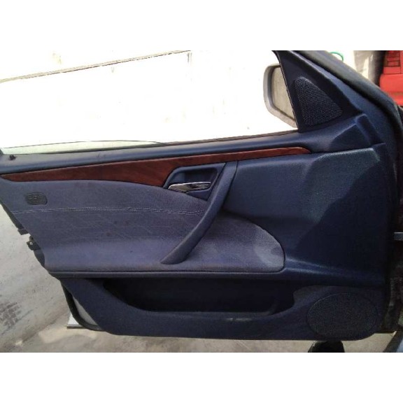 mercedes-benz clase e (w210) berlina diesel del año 2001