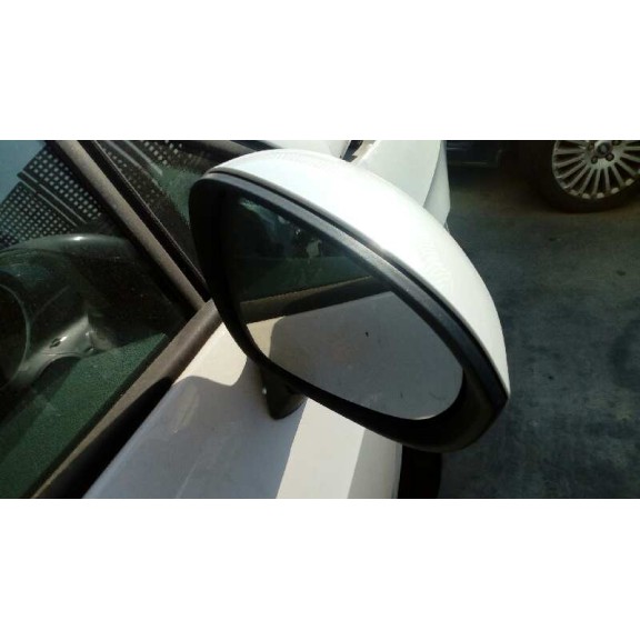 seat ibiza (6j5) del año 2010