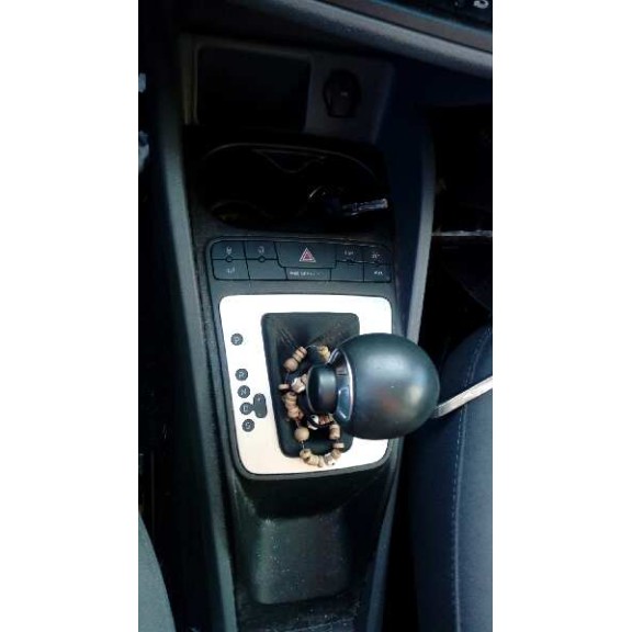 seat ibiza (6j5) del año 2010