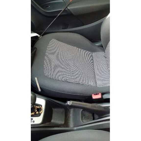 seat ibiza (6j5) del año 2010