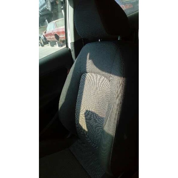 seat ibiza (6j5) del año 2010