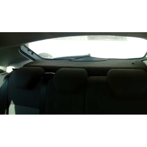 seat ibiza (6j5) del año 2010