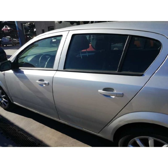 opel astra h ber. del año 2004