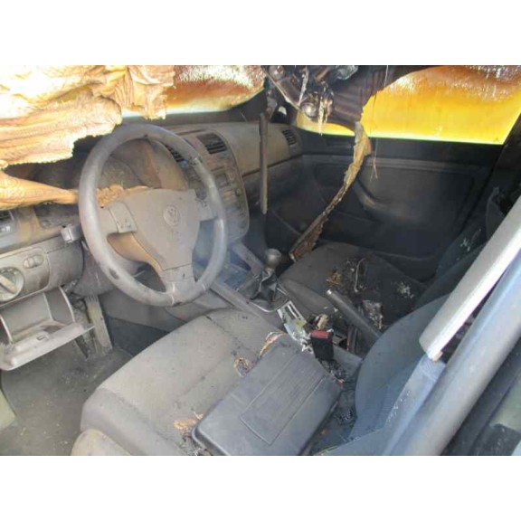 volkswagen golf v berlina (1k1) del año 2006