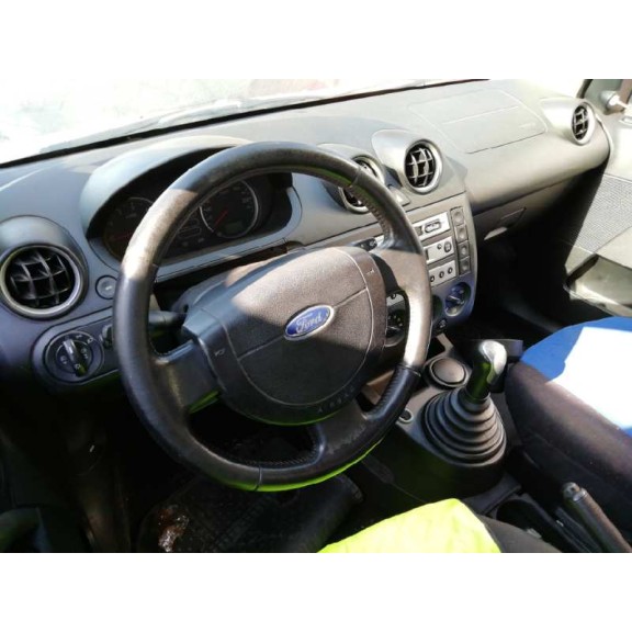 ford fiesta (cbk) del año 2003