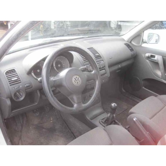 volkswagen polo berlina (6n2) del año 2001
