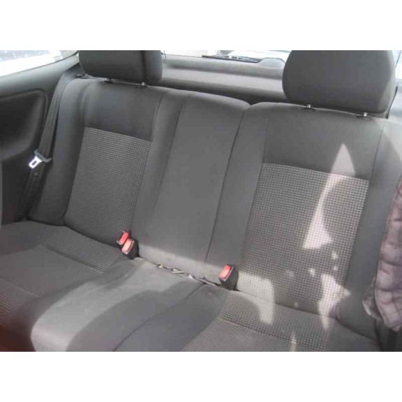 volkswagen polo berlina (6n2) del año 2001