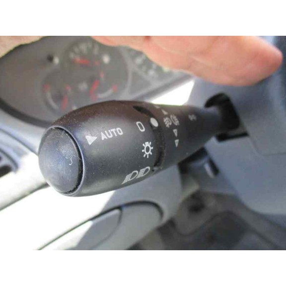 citroën c5 berlina del año 2001