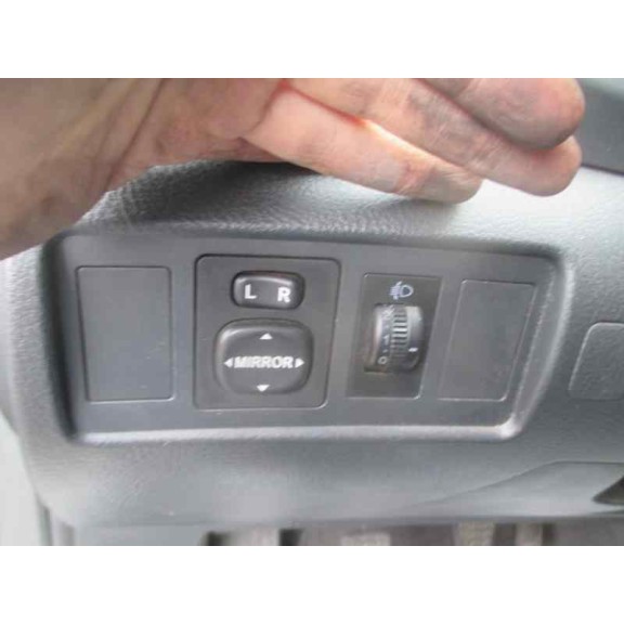 toyota corolla verso (r1) del año 2006