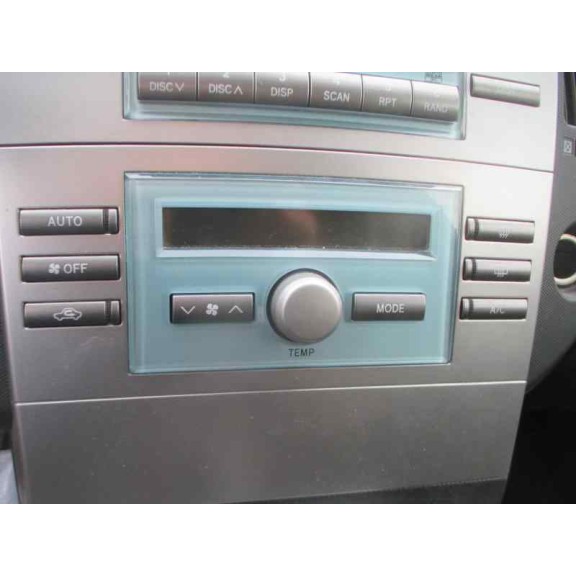 toyota corolla verso (r1) del año 2006