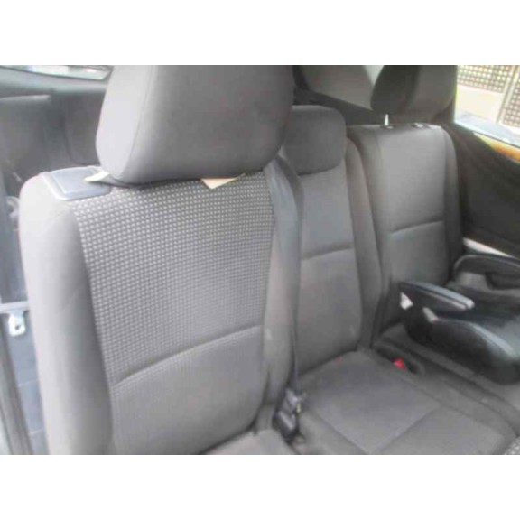 toyota corolla verso (r1) del año 2006