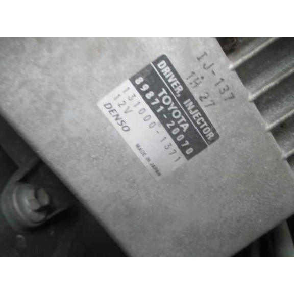 toyota corolla verso (r1) del año 2006