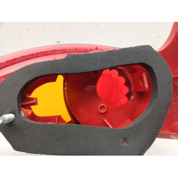 Recambio de piloto trasero derecho para seat leon (1p1) referencia OEM IAM 1P0945112C  16854334