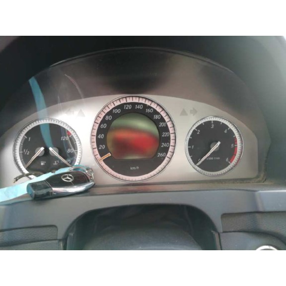 mercedes-benz clase c (w204) berlina del año 2008