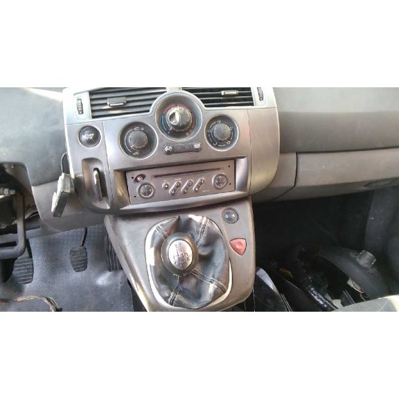 renault scenic ii del año 2005