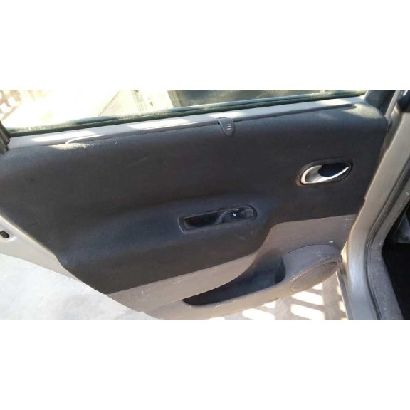 renault scenic ii del año 2005