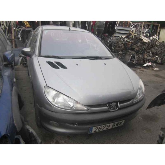 peugeot 206 berlina del año 2002