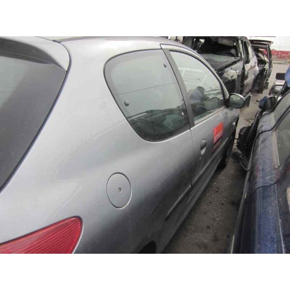 peugeot 206 berlina del año 2002