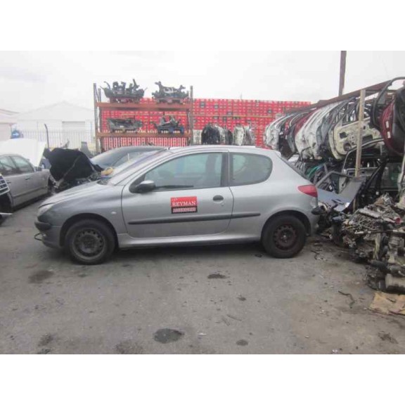 peugeot 206 berlina del año 2002