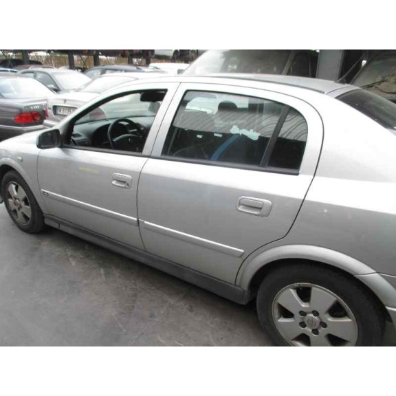 opel astra g berlina del año 2003