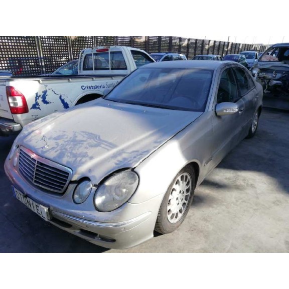 mercedes-benz clase e (w211) berlina del año 2005