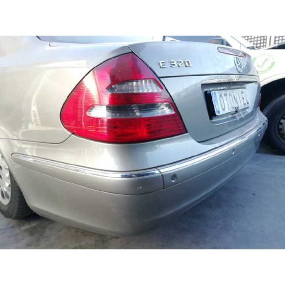 mercedes-benz clase e (w211) berlina del año 2005