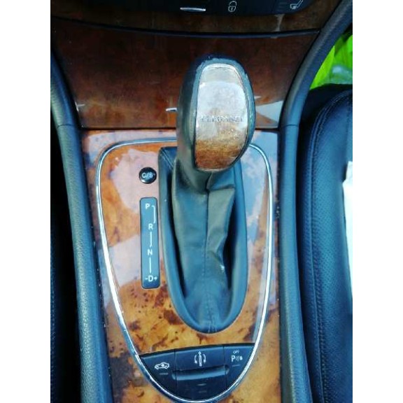 mercedes-benz clase e (w211) berlina del año 2005