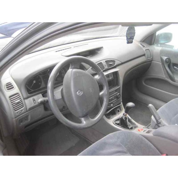 renault laguna ii (bg0) del año 2001