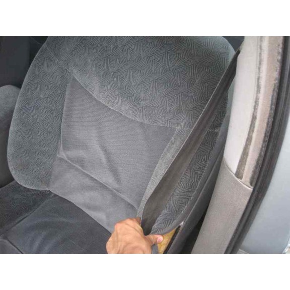 renault laguna ii (bg0) del año 2001