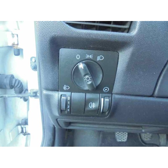 opel corsa c del año 2005