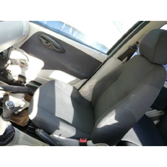 fiat punto berlina (188) del año 2004