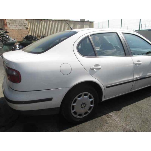 seat toledo (1m2) del año 2001