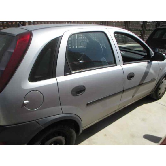 opel corsa c del año 2001