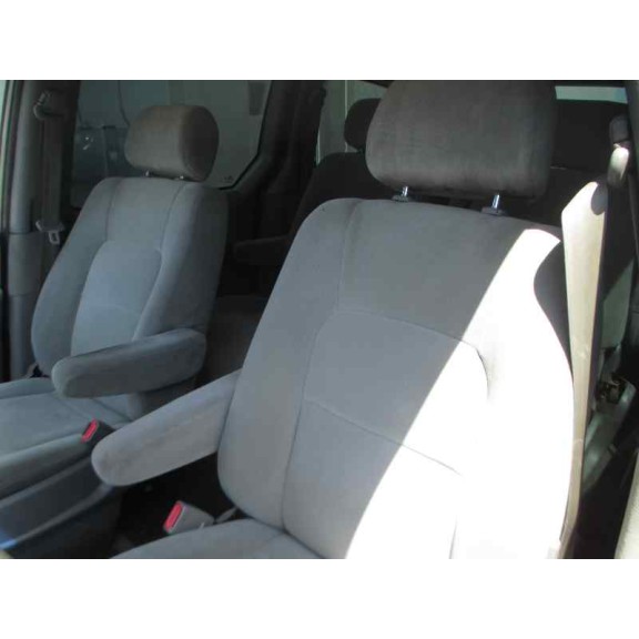 kia carnival ii del año 2004