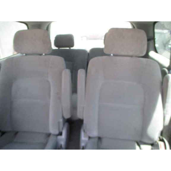 kia carnival ii del año 2004