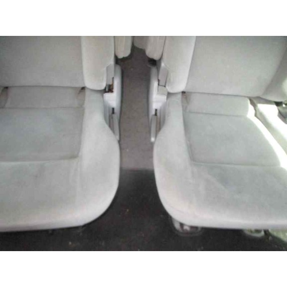 kia carnival ii del año 2004