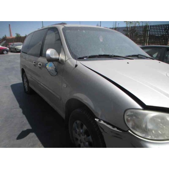 kia carnival ii del año 2004