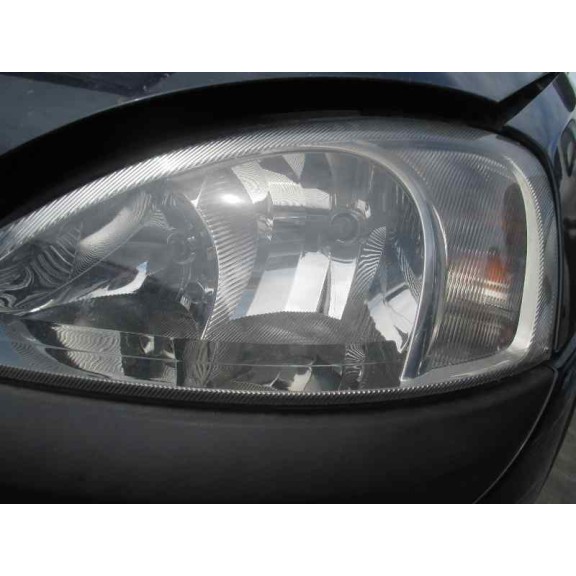 opel corsa c del año 2001